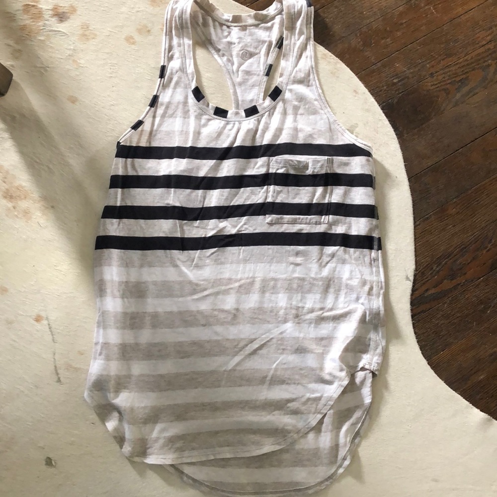 SIZE 4: Lululemon cotton tank